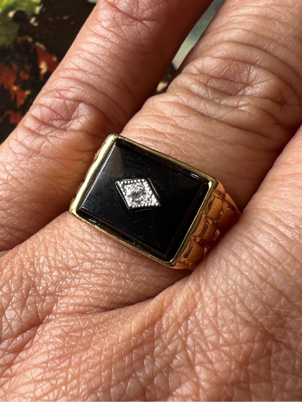 Men’s Gold Onyx Statement Ring Size 8 #83